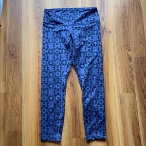 EUC wunder under pants Lululemon 6 hemmed